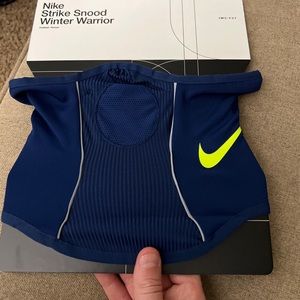 Adult unisex nike strike snood winter warrior